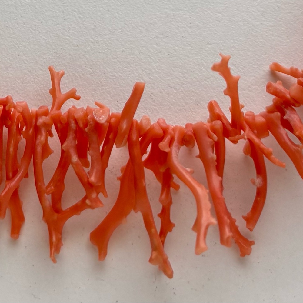 Natural Pink Coral Branch Tendril Necklace Mid Century Modern - Picture 8 of 13